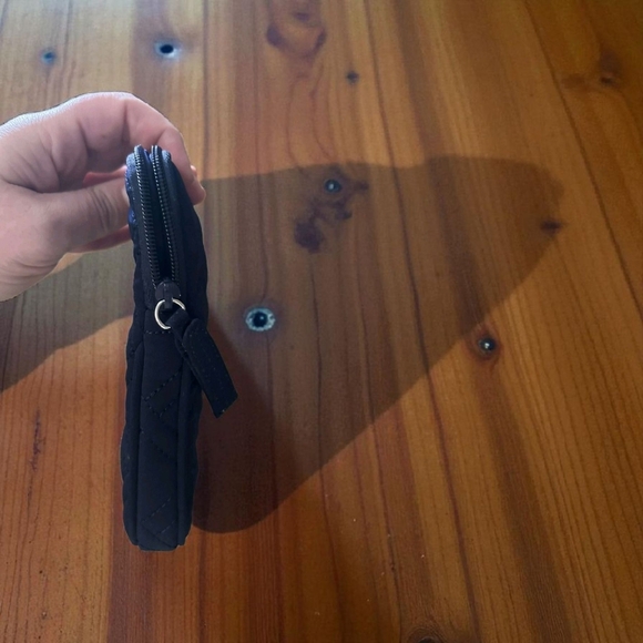 Chic Vera Bradley navy blue quilted cosmetic bag - Picture 5 of 6